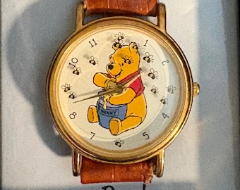 1990’s Fossil Disney Store Exclusive Winnie the Pooh Watch- Unisex Animated Disney Winnie-the-Pooh Honeypot and Bees Watch