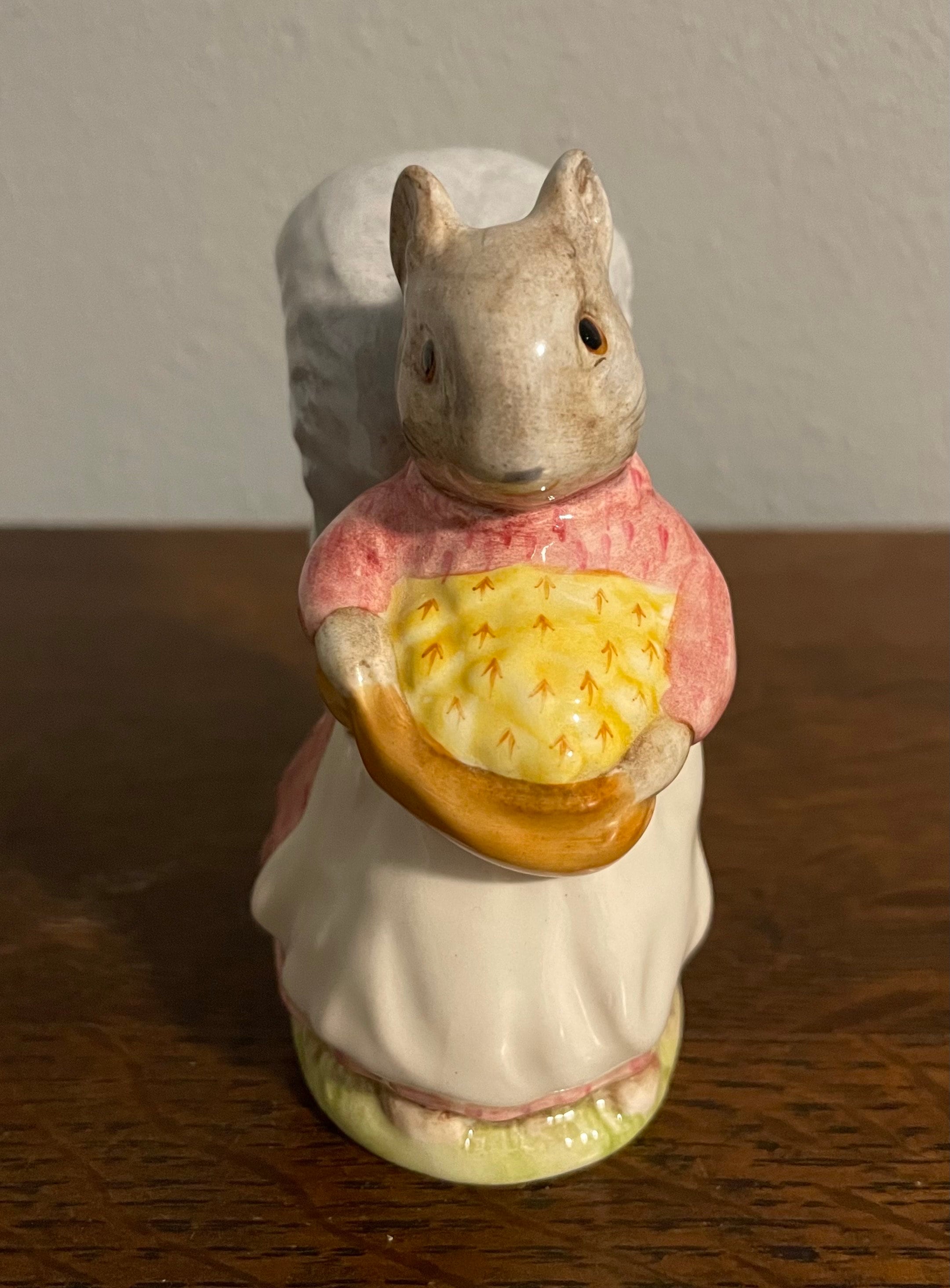 BESWICK ENGLAND Goody Tiptoes 陶器オブジェ Goody Tiptoes- Bp3a Beatrix Potter Figurine- Beswick