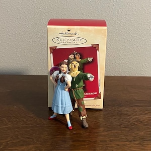 2002 Hallmark The Wizard of Oz Dorothy and Scarecrow Ornament- Vintage The Wizard of Oz Ornament