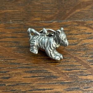 1990’s Pewter Classic Tigger Pin- Vintage Pewter Tigger Lapel Pin