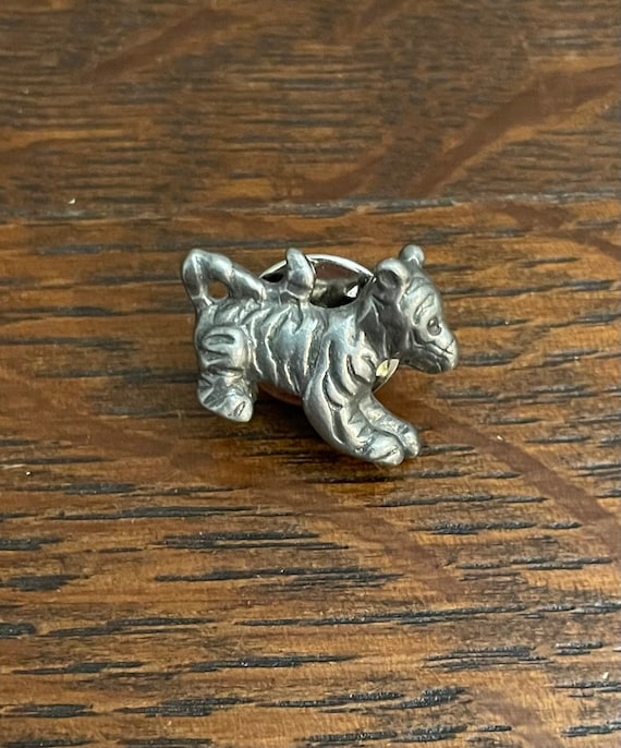 1990’s Pewter Classic Tigger Pin Vintage Pewter Tigg… Gem