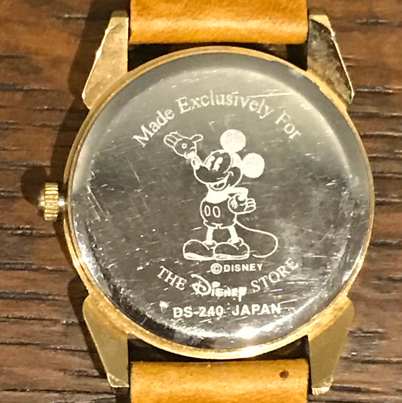 The Disney Store Winnie the Pooh Tigger with Clouds Watch Citizen Watches Featuring Winnie the Pooh and Tigger Spotted  main image 4