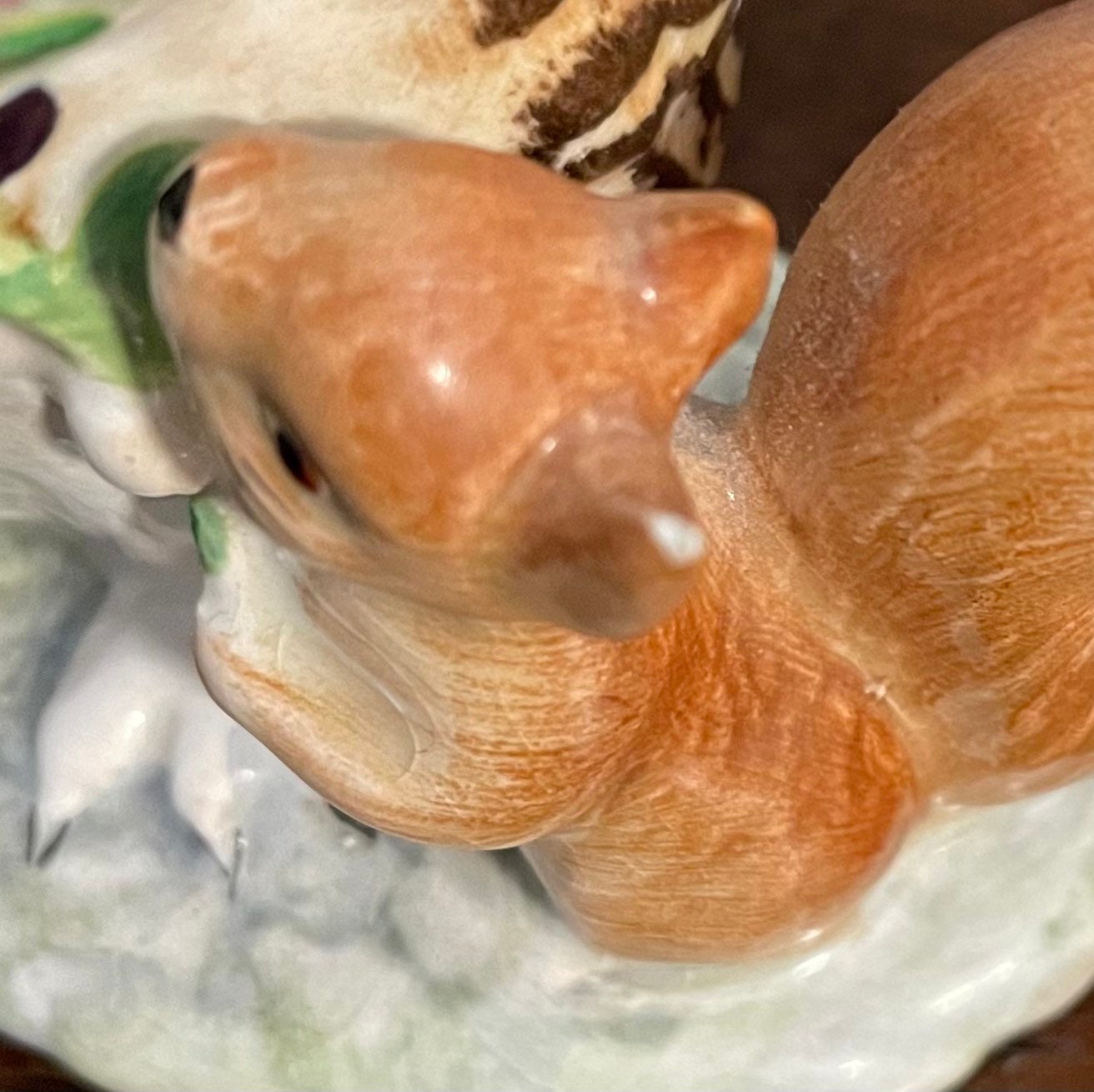 Old Mr. Brown- Bp2a Beatrix Potter Gold Oval Figurine- Beswick