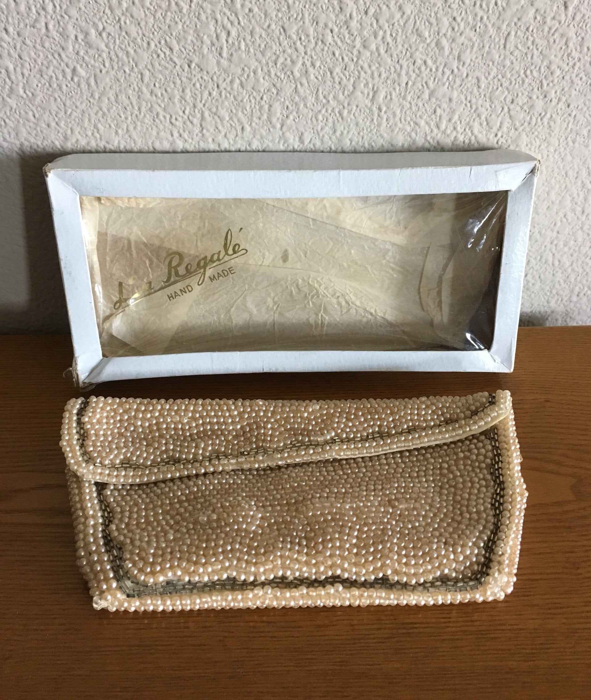 Vintage La Regale beaded handbag - Brown