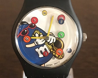 1996 Saxophone Playing Blue M&M Watch- Vintage Unisex Mars  display picture 2