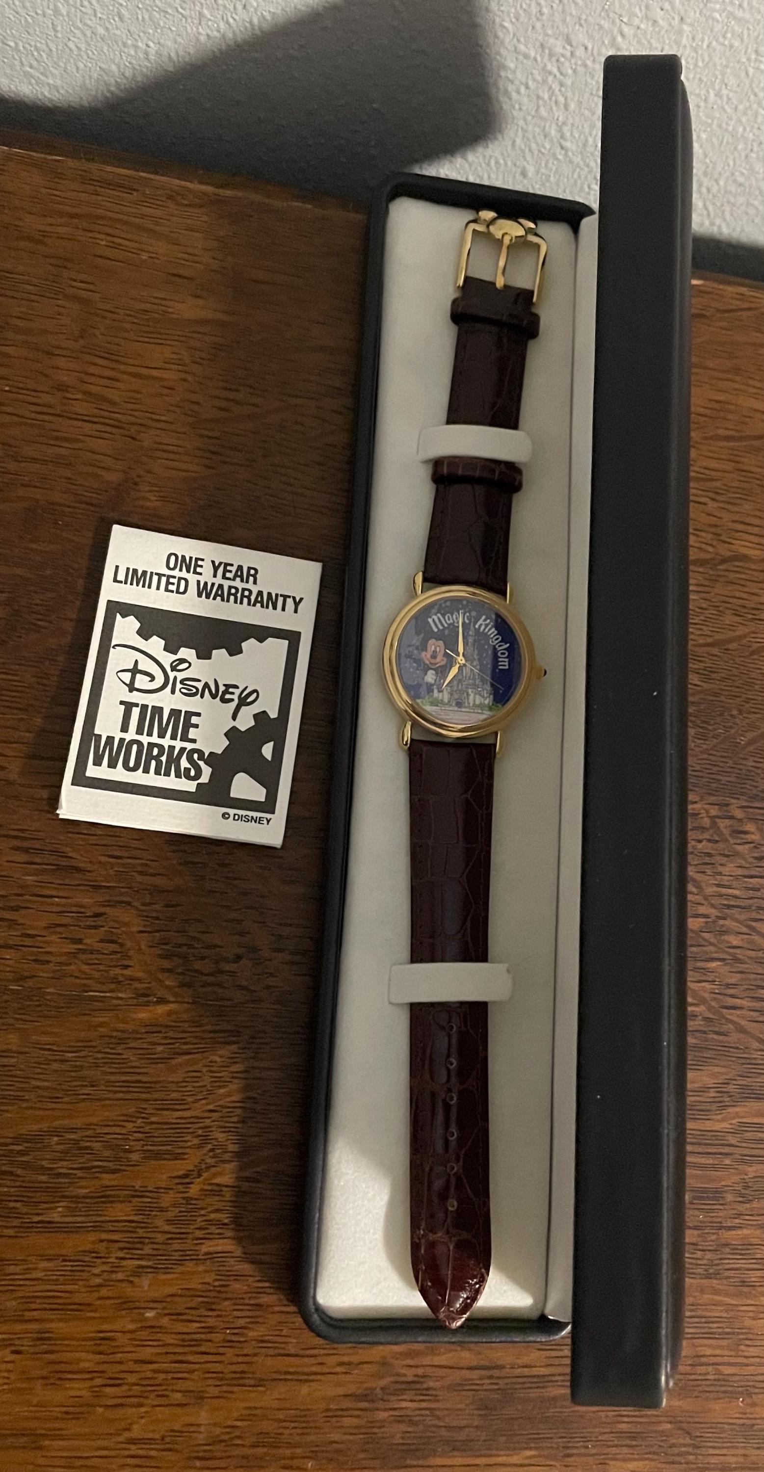 Disney Artist Walt Disney World Magic Kingdom Watch- Vintage  display picture 1