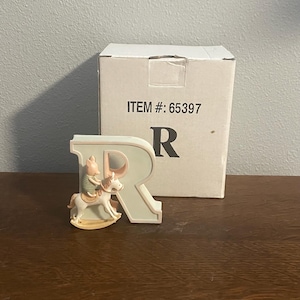 Figura clásica del alfabeto de Winnie-the-Pooh de Michel & Company de los años 90: Figura vintage de la letra R del cerdito