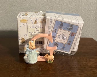 Enesco Beatrix Potter Peter Rabbit Baby Collection Resin Letter 'K' - Tom Kitten Design, 2.6 Inches - Nursery Decor