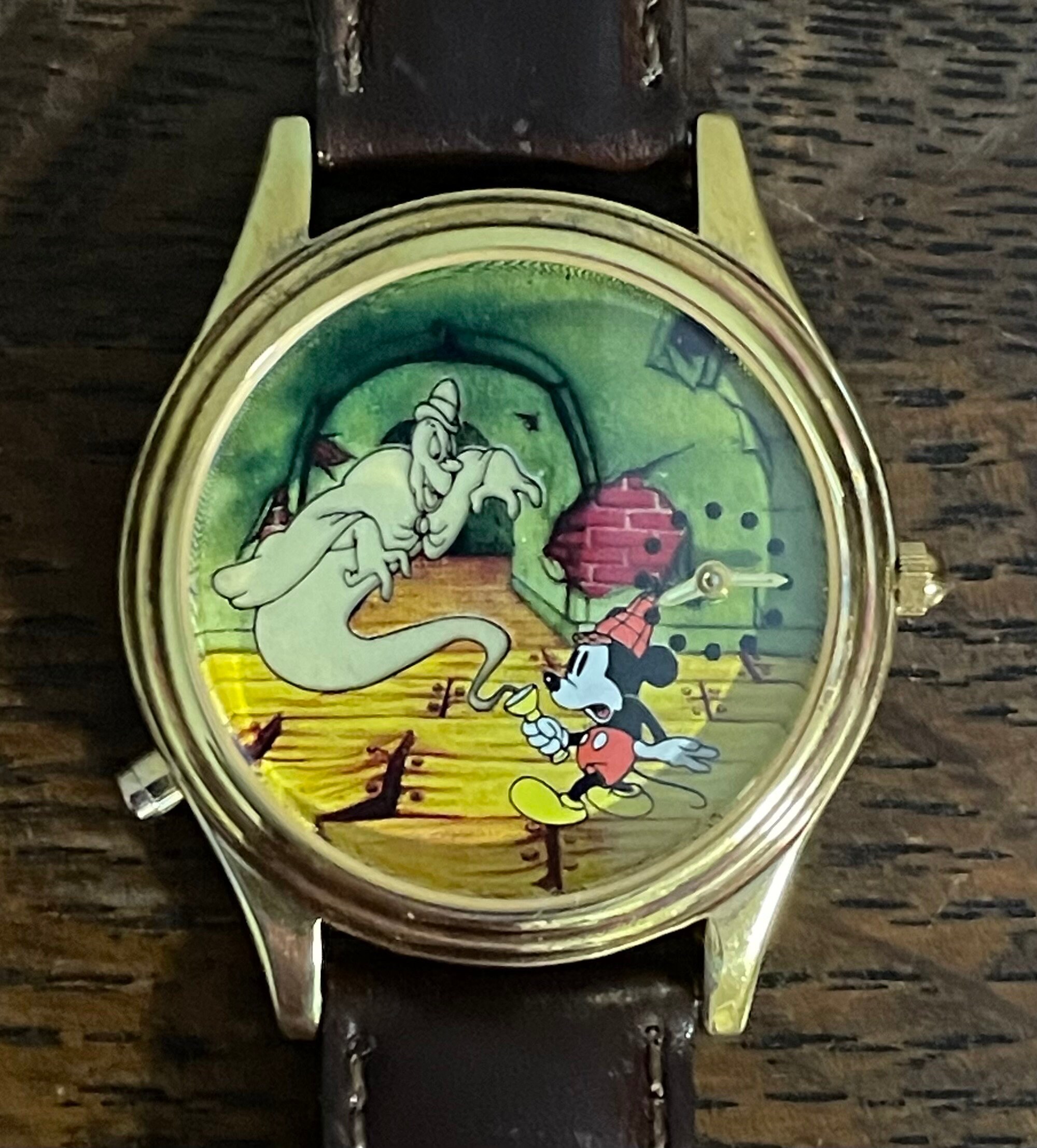 Disney Mickey Mouse World Traveler Wristwatch Fantasma 1990\'s Who else had a Fantasma Disney watch in the 90s? main image 2