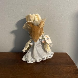 1986 Eden Toys Beatrix Potter Lady Mouse Doll- Vintage The World of Peter Rabbit Stuffed Toy