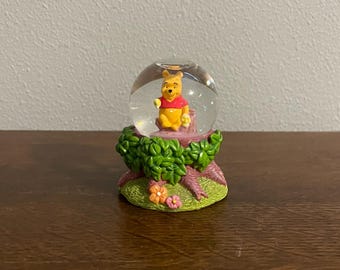 【廃盤品】くまのプーさん　ディズニー スノードーム オルゴール　ヴィンテージ ウォルト ディズニー スノーグローブ ビンテージ スノードーム