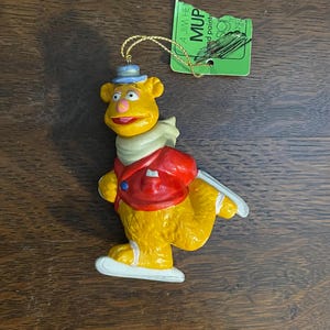 1980 Ceramic Muppets Fozzie Bear Ornament- Vintage Sigma the Tastesetter Fozzie Ice Skating Ornament