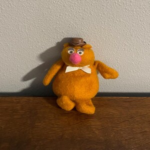 Vintage Fisher Price Muppet Show Fozzie Rowlf Plastic Figure