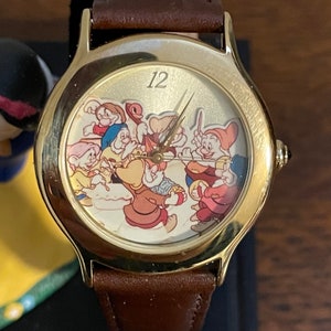 1998 Disney Everlasting Time Uhr Collectors Club Serie VII Schneewittchen und die sieben Zwerge Uhr und Figur - Vintage Unisex Uhr