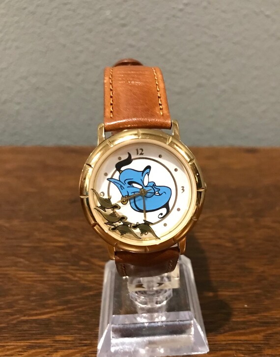 レビュー高評価の商品！ 1990 年代の Fossil 限定版アラジン ジーニー ウォッチ 時計