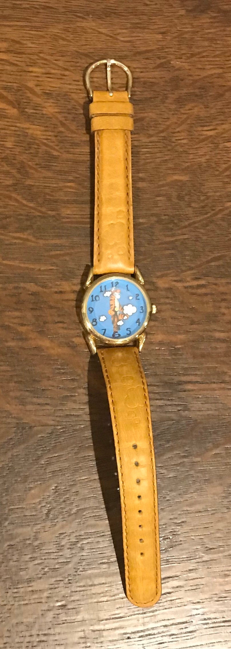 The Disney Store Winnie the Pooh Tigger with Clouds Watch The Disney Store Winnie the Pooh Tigger with Clouds Watch  main image 4