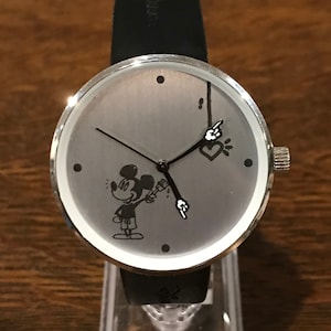 Vintage Disney Parks Artist Mickey Mouse Watch- Unisex Large Disney Mickey Mouse Watch