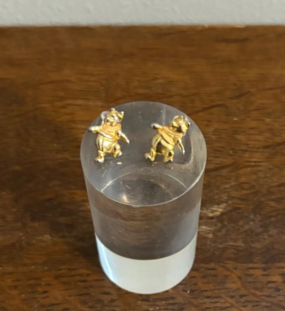 1990’s Disney Pooh Gold Toned Earrings- Vintage W… - image 1