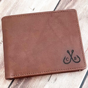 Cartera de cuero genuino con monograma de anzuelos para hombre amante de la pesca.