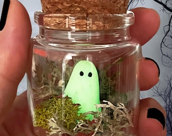 Pet Ghost in a Bottle - Glows in the Dark | Personalized Halloween Party Favors