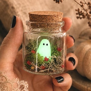 Pet Ghost in a Bottle - Glows in the Dark | Personalized Halloween Party Favors