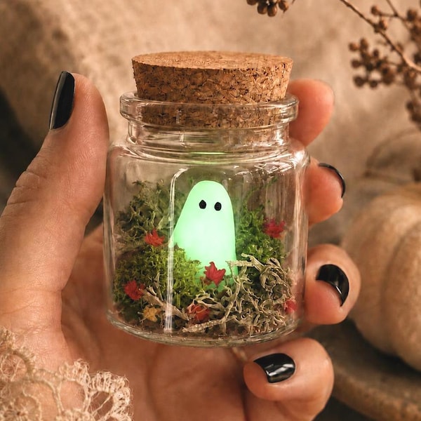 Pet Ghost in a Bottle - Glows in the Dark | Personalized Halloween Party Favors