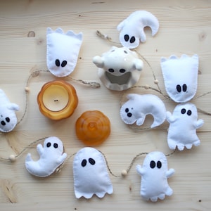 Ghost Garland, Halloween Decor, Halloween Mantel Decor, Halloween Party, Home Decor, Kids room decor