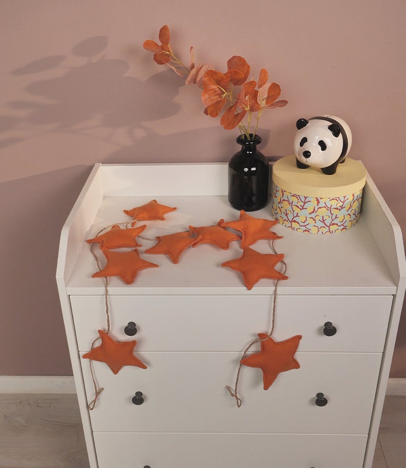 Herfst slinger, kinderkamer muur hangende decor, sterren slinger kinderkamer, kinderkamer decoratie kinderkamer, baby shower kamer decor, paarse sterren slinger afbeelding 1