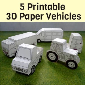 Puede incluir: Cinco vehículos de papel 3D imprimibles, incluyendo un camión, una furgoneta, una camioneta, un tractor y otra furgoneta. Los vehículos son blancos con contornos negros y están sobre una superficie verde. El texto superior dice "5 Printable 3D Paper Vehicles."