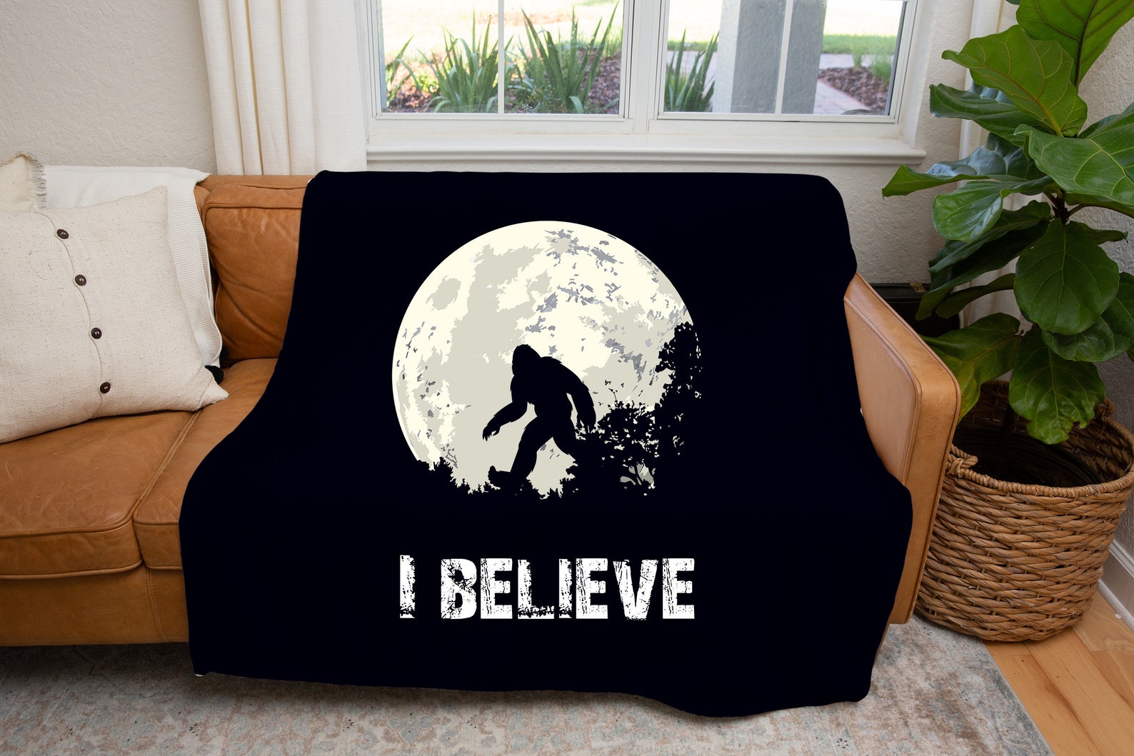 I Believe Big Foot Blanket / Bigfoot Blanket / Yeti Blanket / Etsy