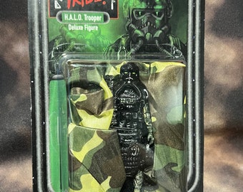 Battle Tribe Deluxe Halo Trooper Art toy