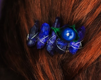 Blue quartz crystal hair comb with blueberry / fantasy fairy jewelry / witchy goth hair pin / whimsical nature inspired hair accessories