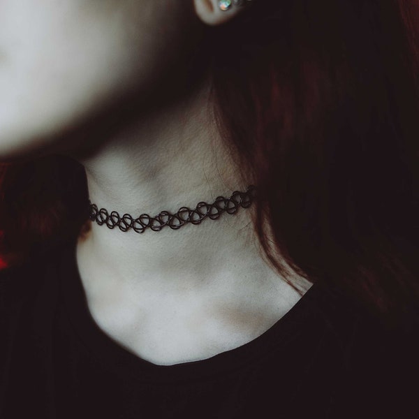 Tattoo choker / stretchy choker / elastic choker / 90s vintage necklace / thin black choker / henna choker / 2014 aesthetic / 90s choker