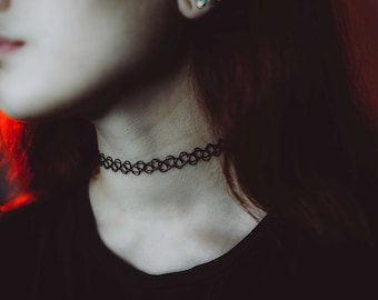 Tattoo choker / stretchy choker / elastic choker / 90s vintage necklace / thin black choker / henna choker / 2014 aesthetic / 90s choker