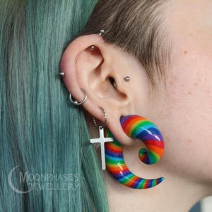 Rainbow gauges / spiral ear gauges / gauge earrings / spiral ear plugs / 3mm - 20mm gauges / 8g 6g 4g 2g 0g 00g gauge / spiral ear tapers