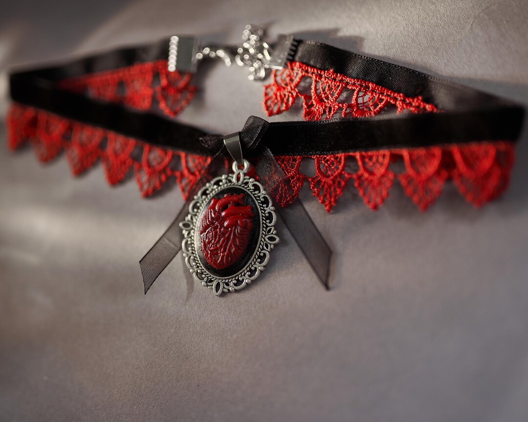 Anatomical Heart Cameo Choker / Gothic Cameo Necklace / Vampire ...
