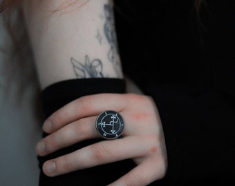 Sigil of Lilith ring / Wiccan jewelry / Lilith sigil / pagan jewelry / occult ring / mythology jewelry / wicca ring / satanic ring