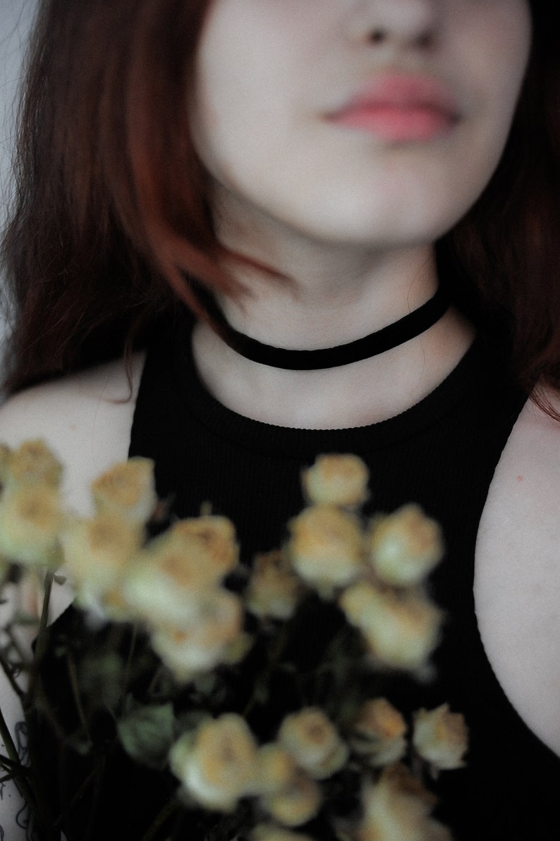 Elastic velvet choker / thin black velvet choker / stretchy choker / goth collar / gothic choker / punk collar / goth necklace / nu goth image 3
