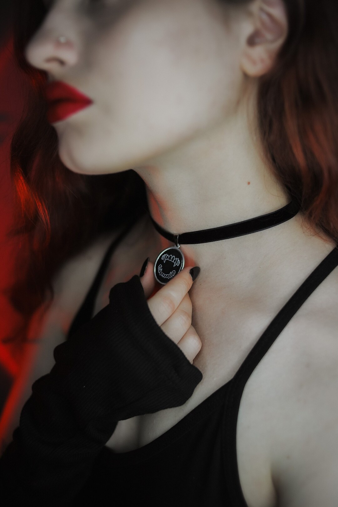 Vampire Teeth Necklace / Black Velvet Choker / Vampire Jewelry / Gothic ...