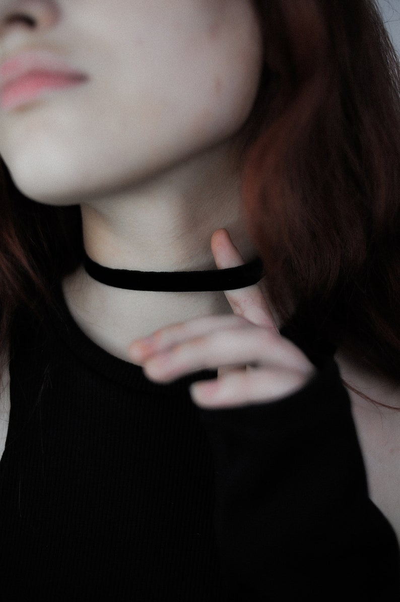 Elastic velvet choker / thin black velvet choker / stretchy choker / goth collar / gothic choker / punk collar / goth necklace / nu goth image 4