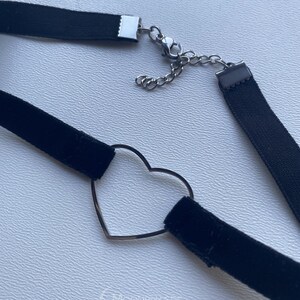 Heart collar / heart ring choker / heart choker / velvet choker / gothic necklace / witchy jewelry / o-ring / o ring choker / pastel goth image 7