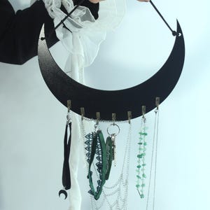 Organizador de joias em forma de lua crescente / porta-joias de parede em forma de lua / porta-chaves de madeira / lua com chifres / decoração gótica / gótico / bruxa