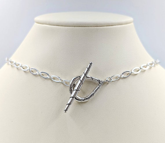 Front Clasp Necklace. -  Israel