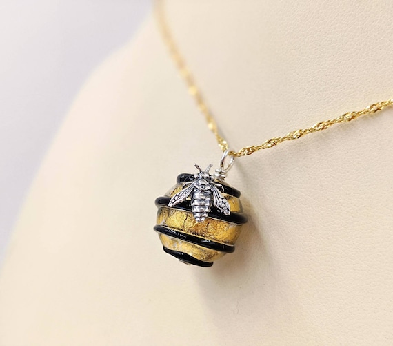 Beehive necklace deals