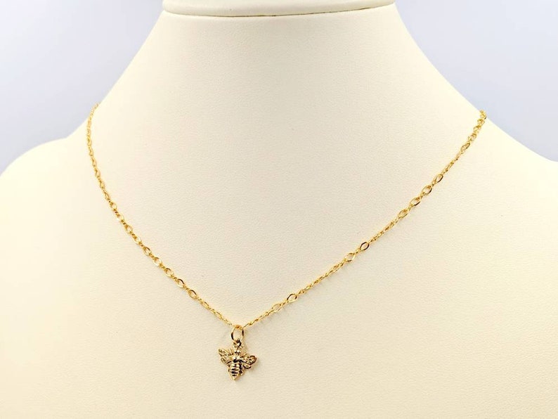 14k Yellow Gold Enamel Bumble Bee Pendant – Real Gold Charm For Necklace (Approx. 0.27g)