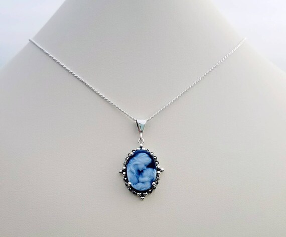 Mother And Child Cameo Agate Aa Grade 2 Black Blue - Blue Agate Cameo Pendant Mother And Child Cameo Agate Aa Grade 2 Black Blue - Blue Agate Cameo Pendant