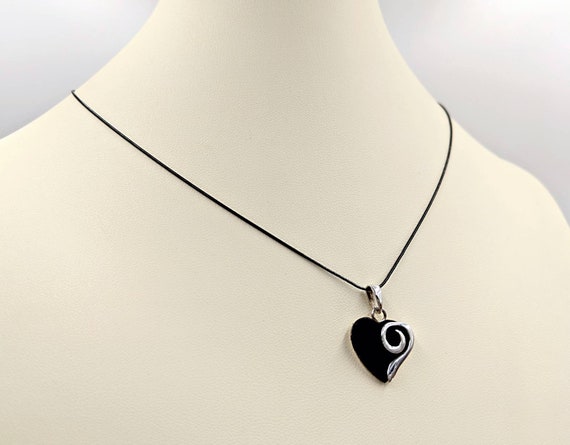onyx heart necklace