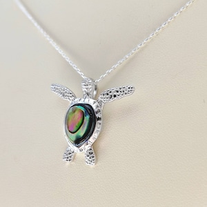 AeraVida Sterling Silver Turtle Ring With Abalone Shell - .925 Silver Ocean Band Ring, Size 9