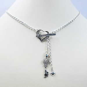 Front Toggle Close 925 Antiqued Filigree Key & Heart Pendant Lariat Necklace; Front Toggle Necklace; Silver Key and Heart Lariat Necklace