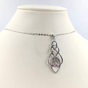 925 Silver Celtic Knot Necklace; Sterling Silver Celtic Knot; 925 Silver Chain with Celtic Knot; Irish Necklace; Irish Knot, Infinity Close